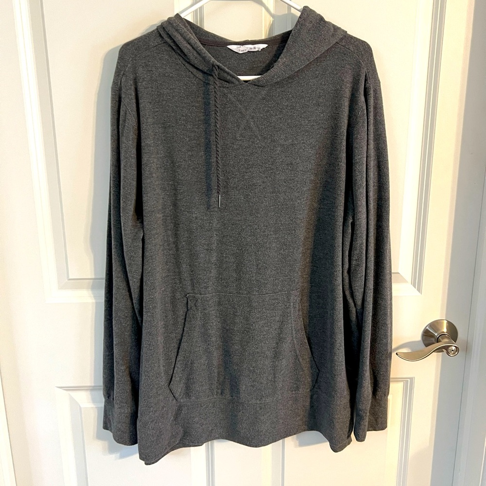 Women’s long sleeved hooded sweatshirt